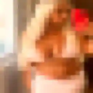 Yolande, femme de 21 ans propose rencontre coquine à Arès