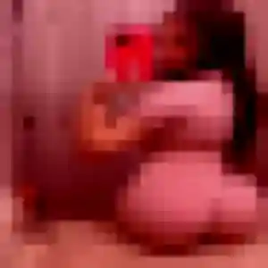 Anouk, 27 ans, connectée à Biganos pour un rencontre coquine