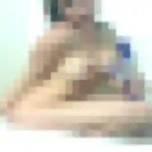 Gaelle (25 ans) à Breuillet cherche un rencontre coquine maintenant
