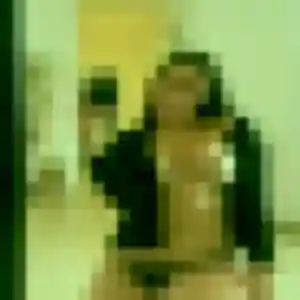 Erika de Brie-Comte-Robert, 19 ans - rencontre coquine en toute liberté