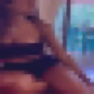 Phoebe, femme de 25 ans propose rencontre coquine à Castelnau-le-Lez
