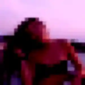 Rejoins Alexandra, 22 ans à Castries en t'inscrivant