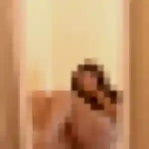 Photo de Berenice à Cestas (21 ans) - rencontre coquine anonyme