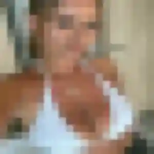Rebecca (44 ans) à Charnay-lès-Mâcon attend une rencontre ce soir