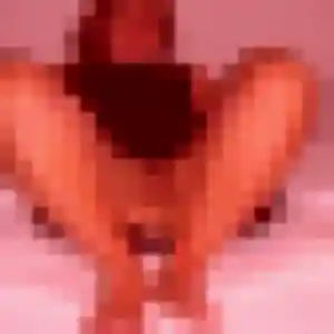 Photo exclusive de Vicky, 20 ans à Châtillon - plan discret