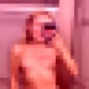 Aisha, 19 ans, dispo pour rencontre coquine à Fontaines-sur-Saône