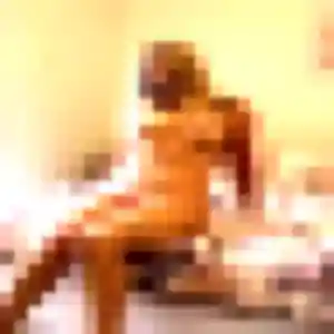 Fleur, 34 ans, en ligne à Jouy-en-Josas pour un rencontre coquine