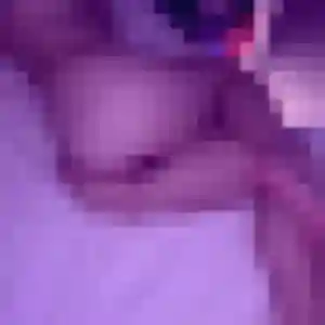 Flavia (22 ans) à La Chapelle-d'Armentières propose un rencontre coquine aujourd'hui