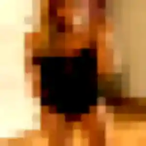 Contacte Ambre, 30 ans à La Crau en privé