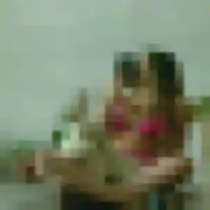 Laetitia, 25 ans, en ligne à La Ferté-Saint-Aubin pour un rencontre coquine