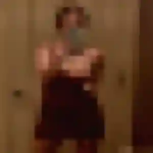 Découvre Jeanne, 21 ans à Le Cendre en privé