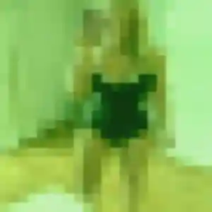 Daphne, fille de 19 ans cherche rencontre coquine à Leers