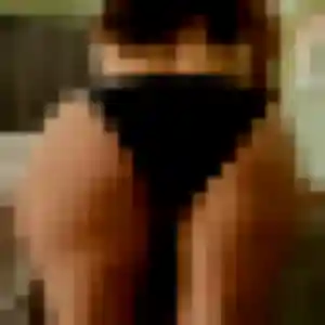Capucine, 22 ans, en ligne à Les Lilas pour un rencontre coquine