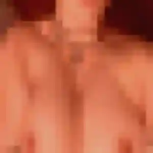 Charline, 21 ans, connectée à Longpont-sur-Orge pour un rencontre coquine
