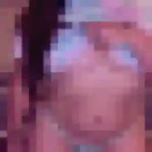 Rejoins Aurelie, 33 ans à Mâcon en privé