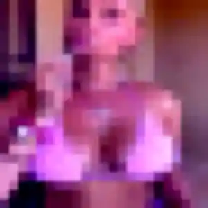 Rachel, 22 ans, en ligne à Montmorillon pour un rencontre coquine