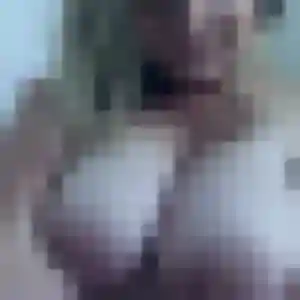 Capucine, 22 ans, connectée à Nieul-sur-Mer pour une rencontre coquine
