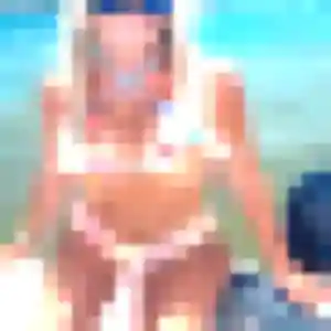 Rejoins Lou-Anne, 24 ans à Nuits-Saint-Georges en privé