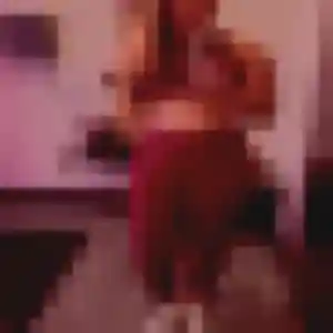 Capucine, 19 ans, veut un rencontre coquine à Roussillon