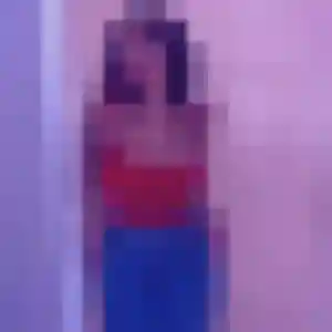 Rejoins Garance, 19 ans à Roye en privé