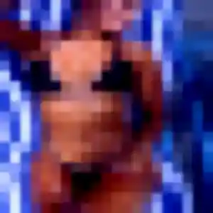 Lisa (22 ans) à Saint-Bonnet-de-Mure cherche un rencontre coquine maintenant