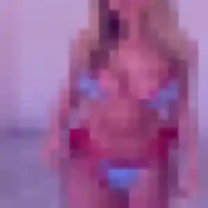 Eleonore, 26 ans, en ligne à Saint-Fons pour une rencontre coquine