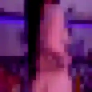 Dina, 19 ans, en ligne à Saint-Gaudens pour un rencontre coquine