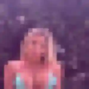 Uranie, fille de 37 ans propose rencontre coquine à Saint-Julien-en-Genevois