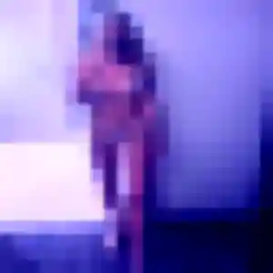Ulrike, 28 ans, connectée à Saint-Rémy-de-Provence pour une rencontre coquine