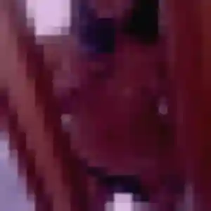 Eva, 23 ans, connectée à Suresnes pour une rencontre coquine