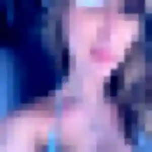 Contacte Romane, 32 ans à Val de Briey en privé