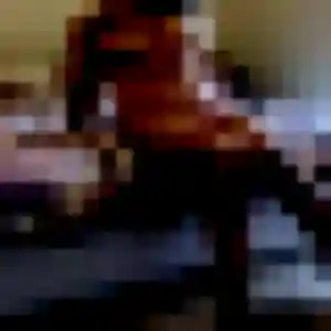 Contacte Corinne, 22 ans à Vauvert en privé