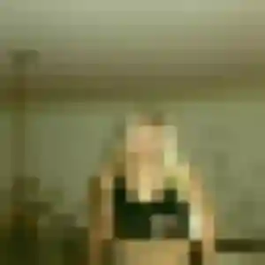 Photo de Clotilde à Vichy (20 ans) - rencontre coquine discret